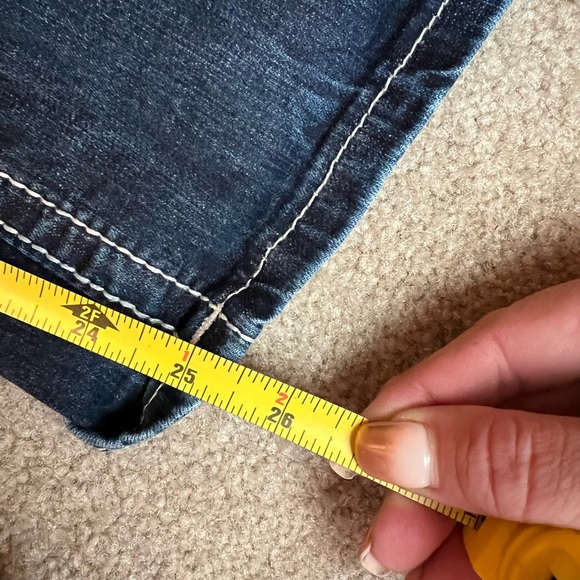 Miss Me Easy Crop - size 29 sequin bling pockets - Picture 8 of 8